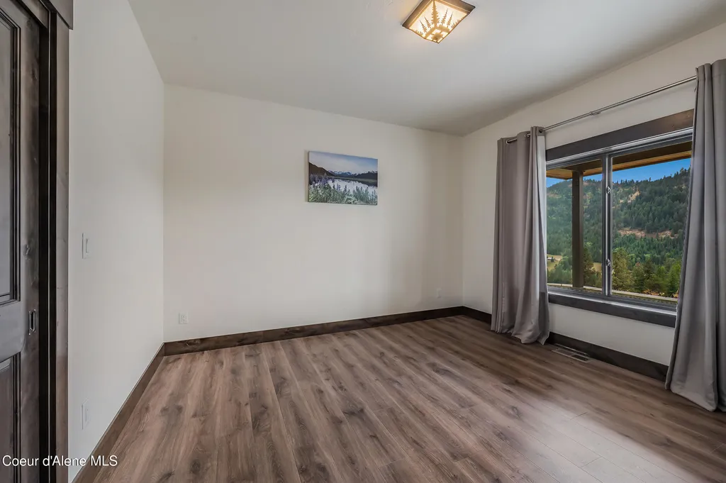 26706 S Willow Creek Road Medimont ID 83842