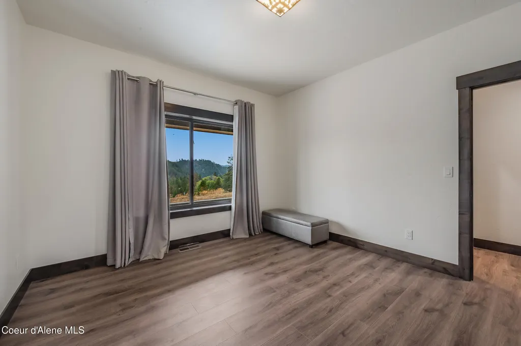 26706 S Willow Creek Road Medimont ID 83842