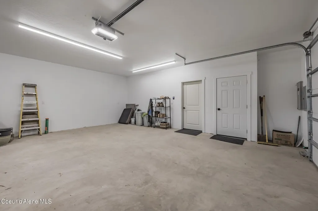26706 S Willow Creek Road Medimont ID 83842