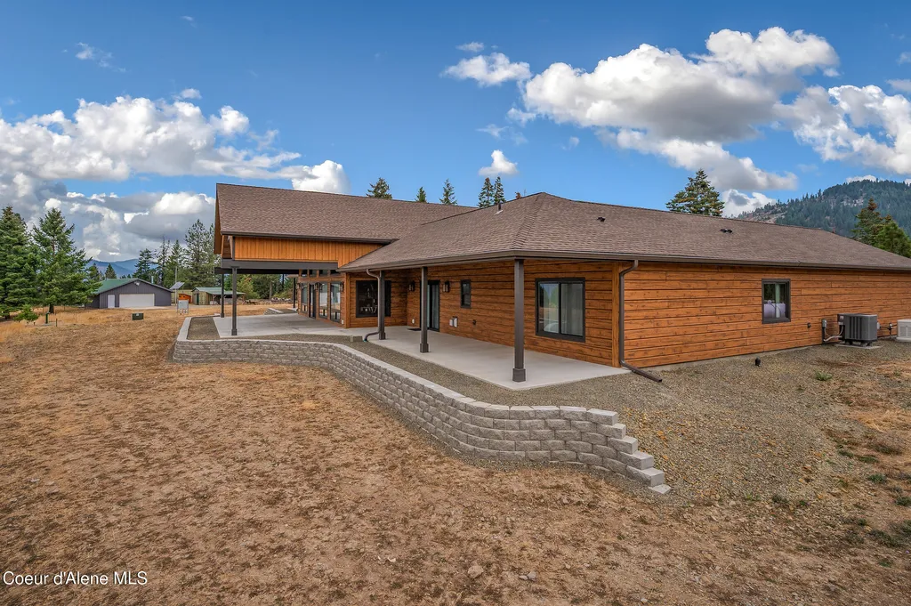 26706 S Willow Creek Road Medimont ID 83842