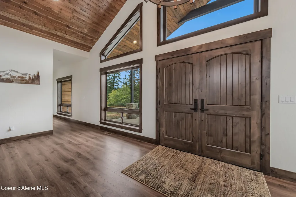 26706 S Willow Creek Road Medimont ID 83842