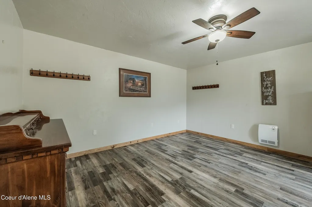 26706 S Willow Creek Road Medimont ID 83842