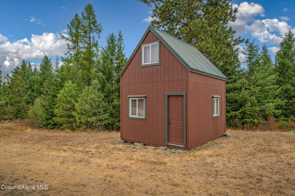 26706 S Willow Creek Road Medimont ID 83842