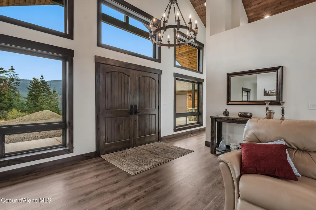 26706 S Willow Creek Road Medimont ID 83842