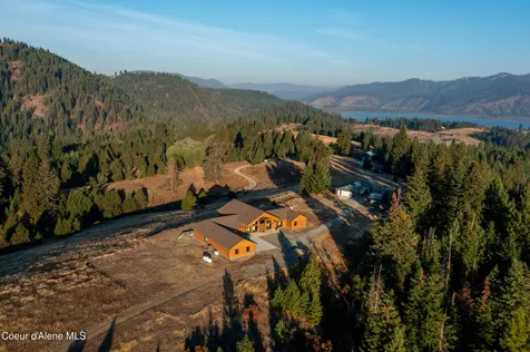 26706 S Willow Creek Road Medimont ID 83842