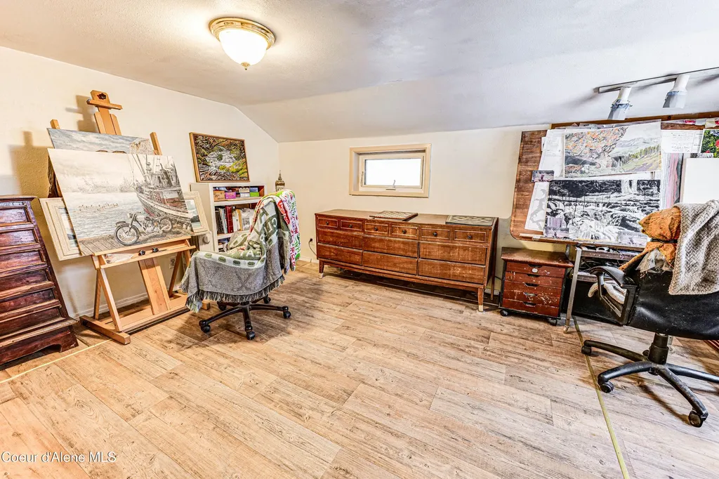 176 King Street Wallace ID 83873