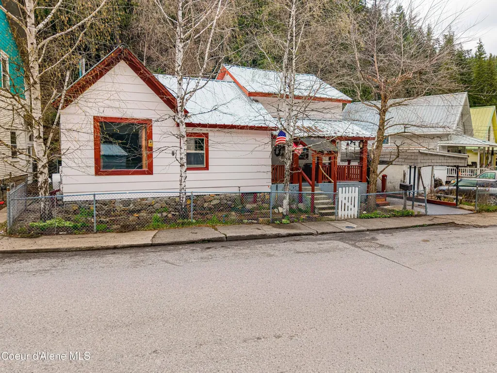 176 King Street Wallace ID 83873