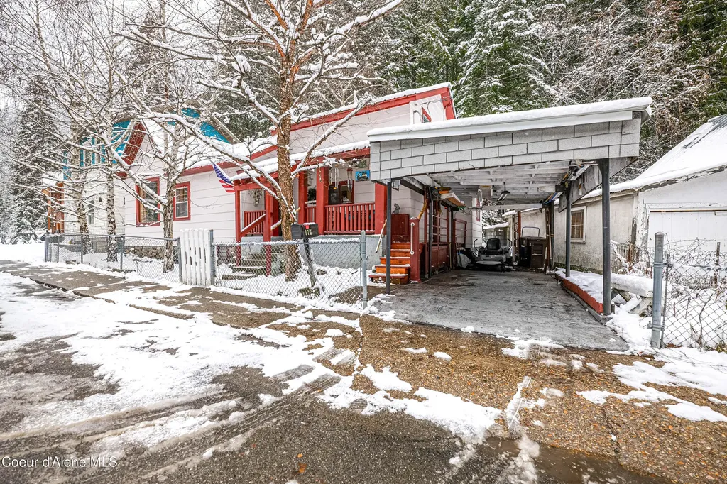 176 King Street Wallace ID 83873
