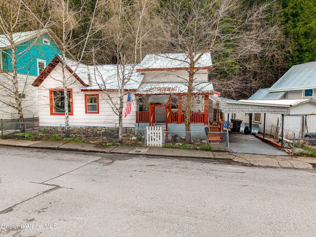 176 King Street Wallace ID 83873