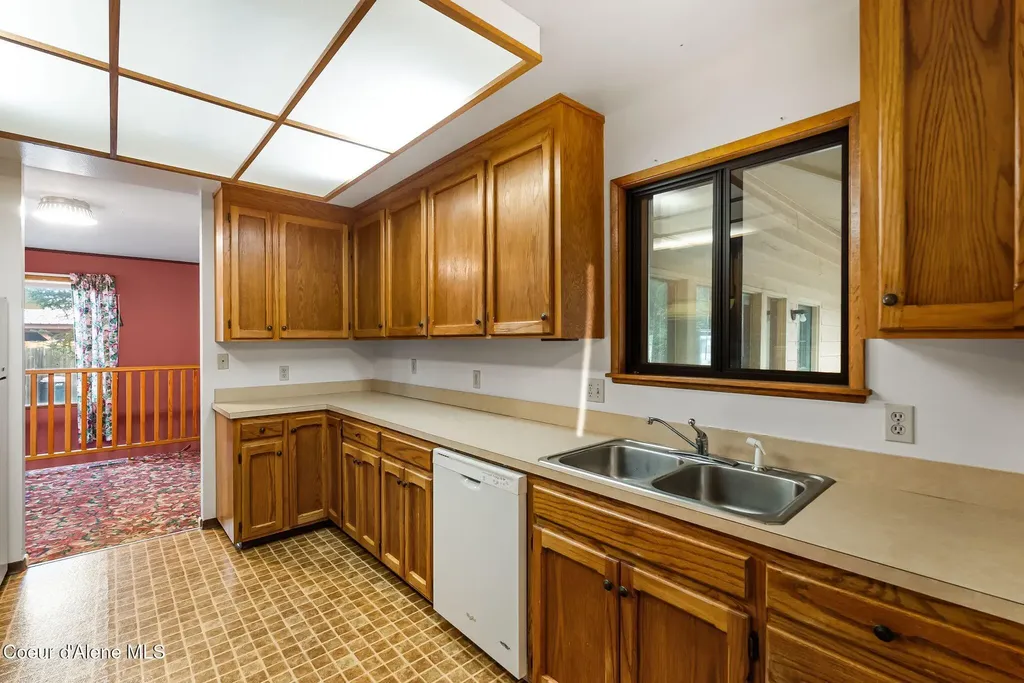 430 1st Street Priest River ID 83856