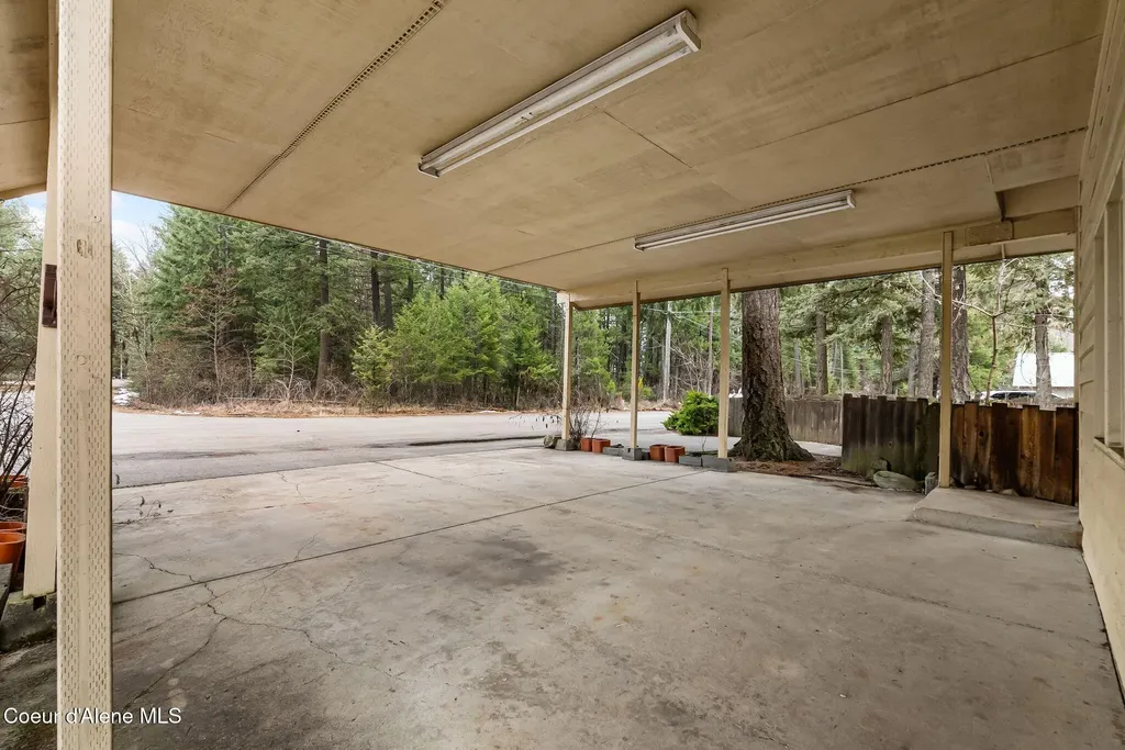 430 1st Street Priest River ID 83856