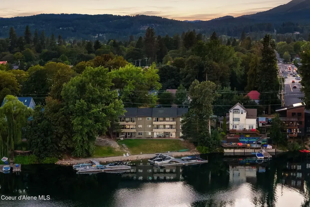 720 N 3rd Avenue Sandpoint ID 83864