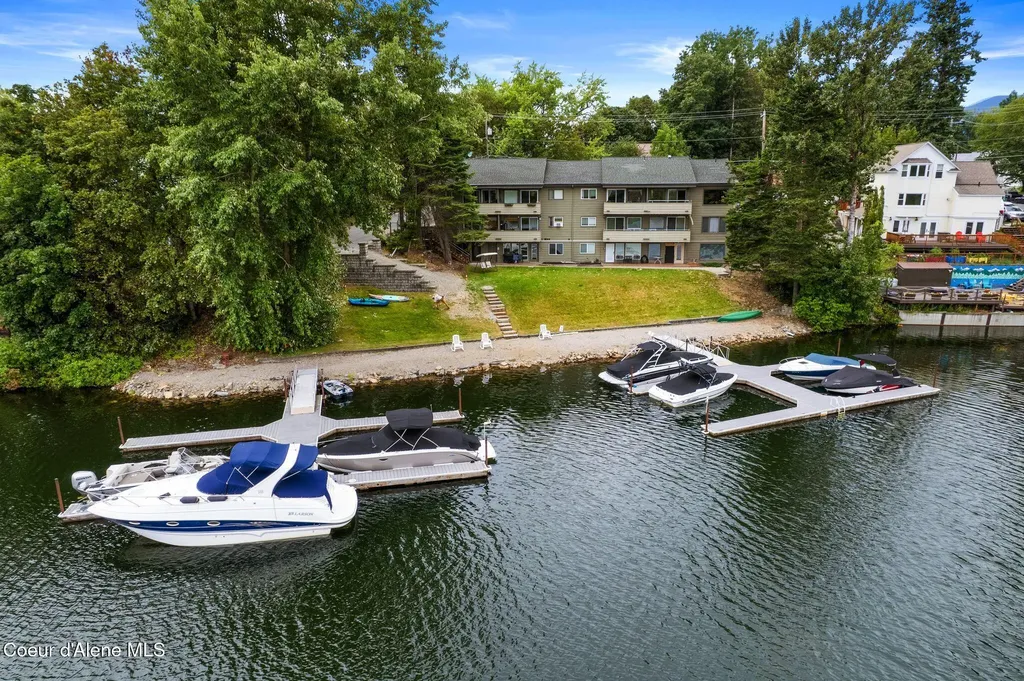 720 N 3rd Avenue Sandpoint ID 83864