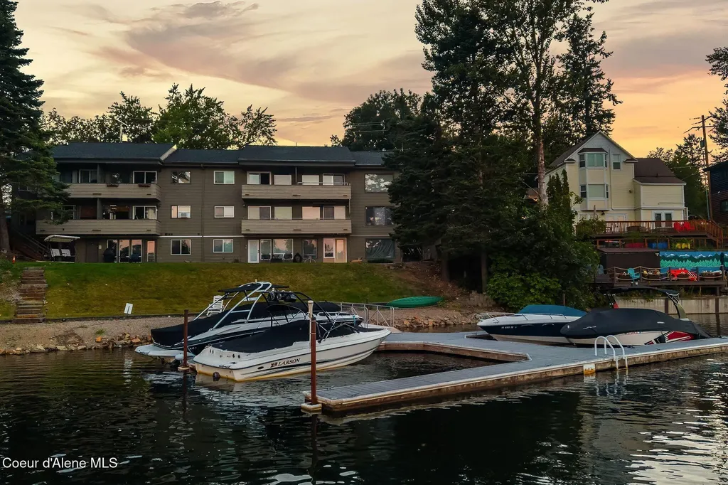 720 N 3rd Avenue Sandpoint ID 83864