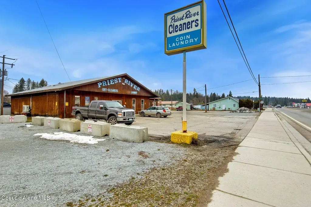 186 Highway 57 Priest River ID 83856