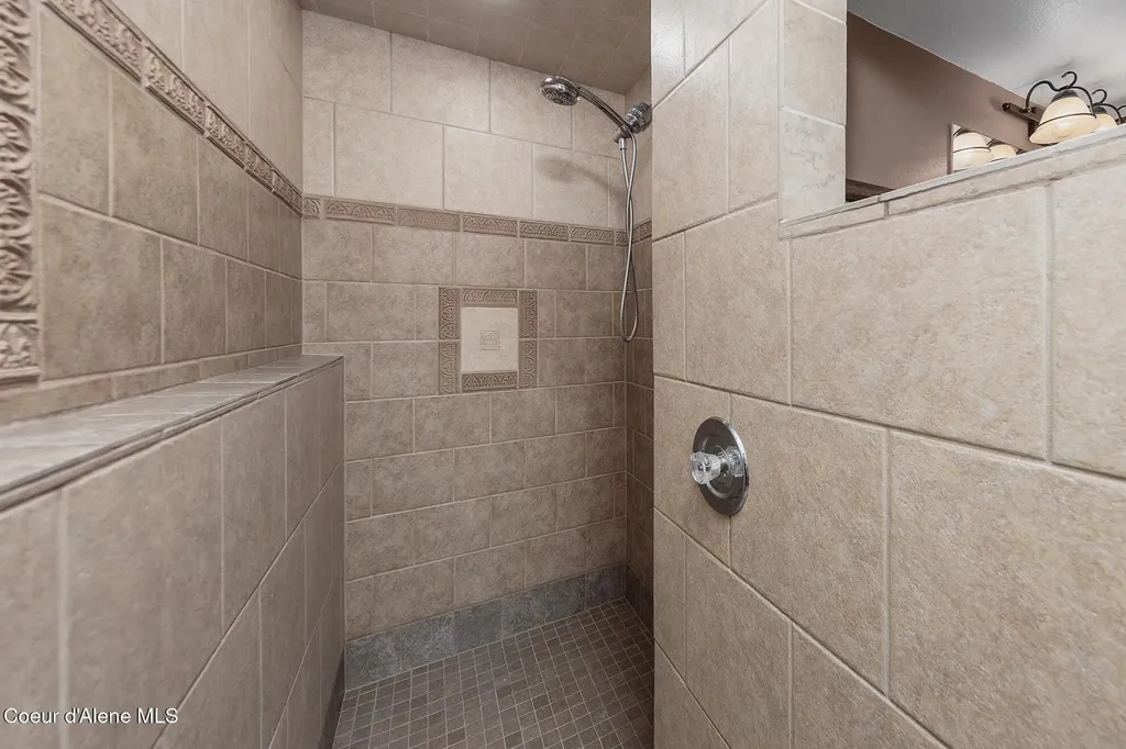 514 E 13th Avenue Post Falls ID 83854