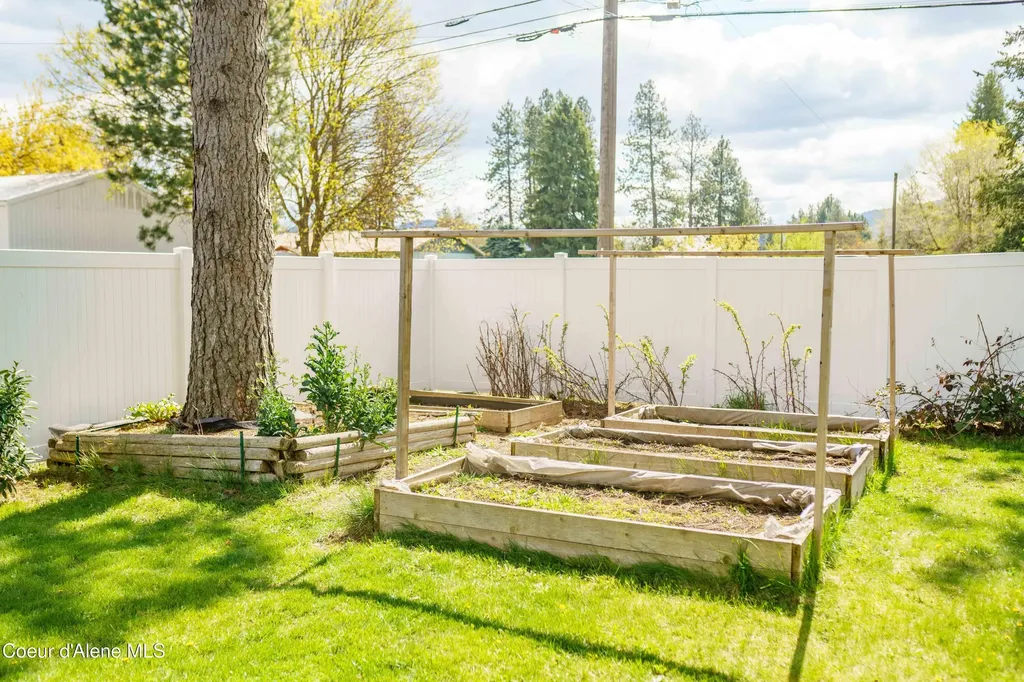 514 E 13th Avenue Post Falls ID 83854