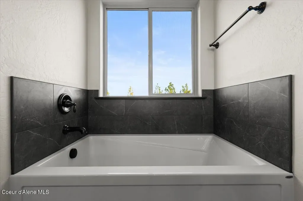 1475 W Remmick Street Hayden ID 83835