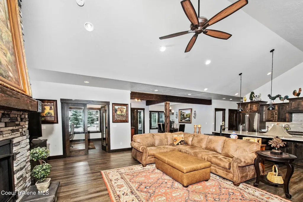 11352 N Enchantment Lane Hayden ID 83835
