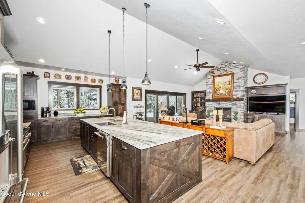 11352 N Enchantment Lane Hayden ID 83835