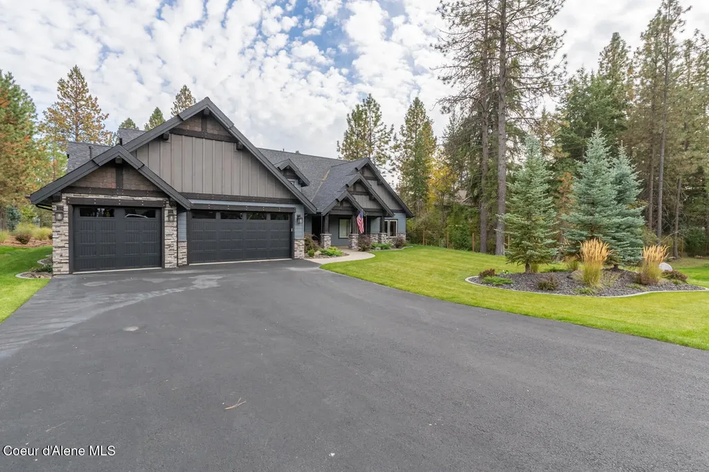 11352 N Enchantment Lane Hayden ID 83835