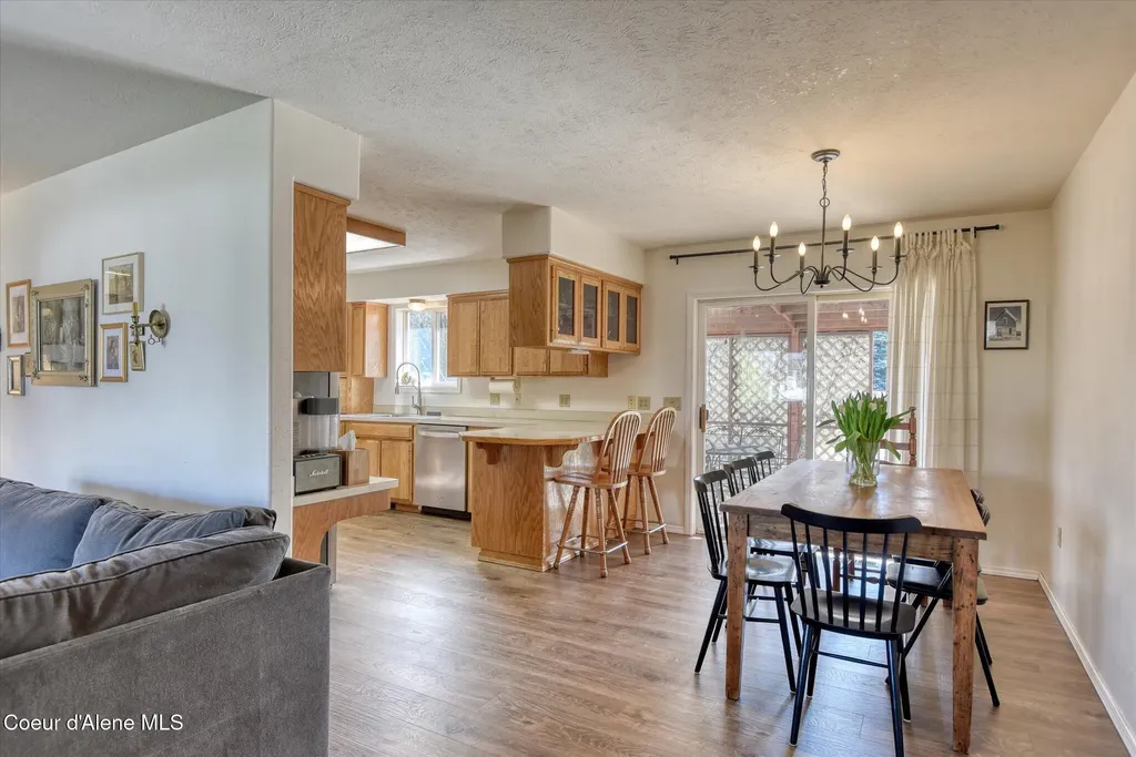 654 E Maple Place Hayden ID 83835