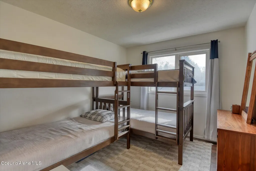 654 E Maple Place Hayden ID 83835