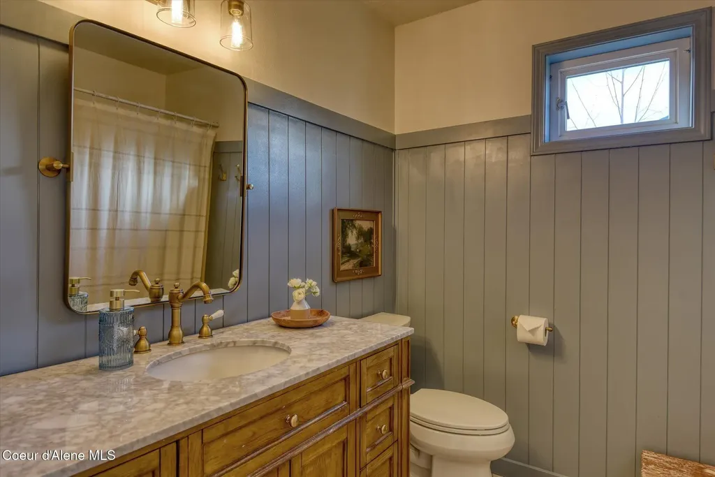 654 E Maple Place Hayden ID 83835