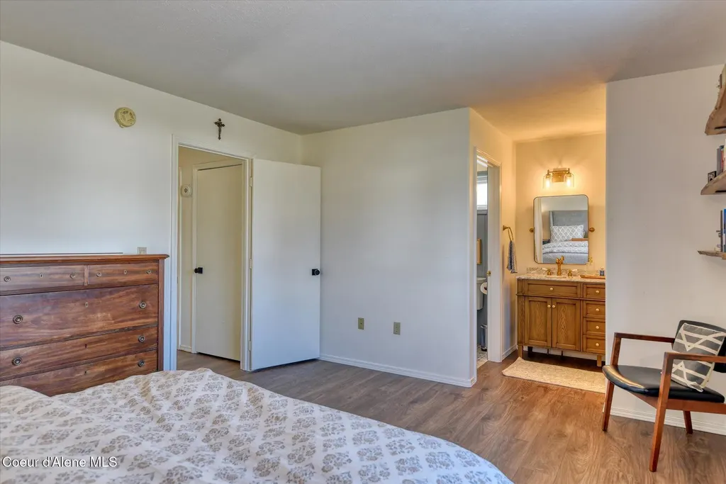654 E Maple Place Hayden ID 83835