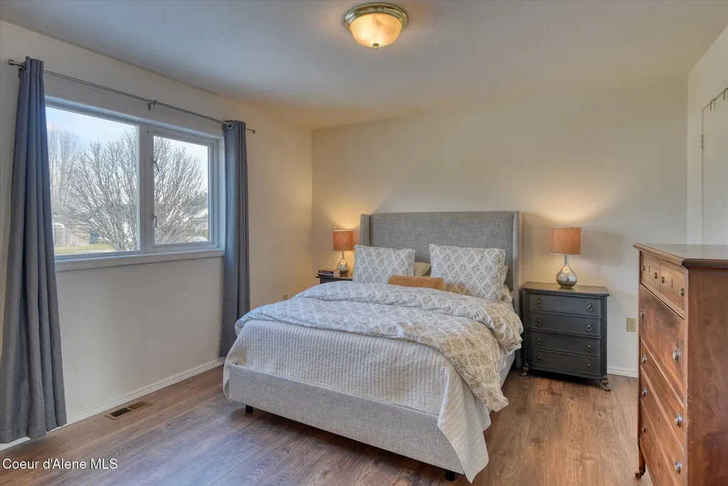 654 E Maple Place Hayden ID 83835