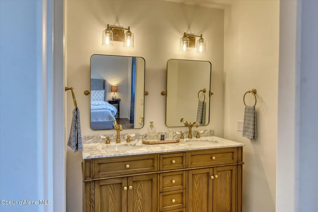 654 E Maple Place Hayden ID 83835
