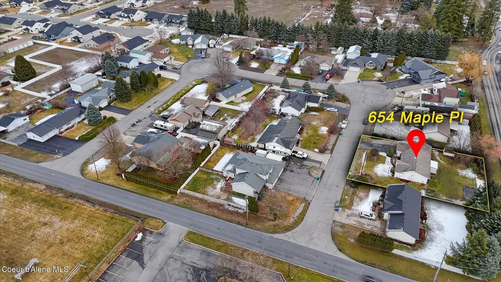 654 E Maple Place Hayden ID 83835