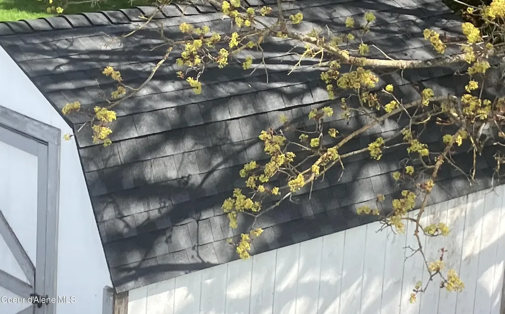 654 E Maple Place Hayden ID 83835