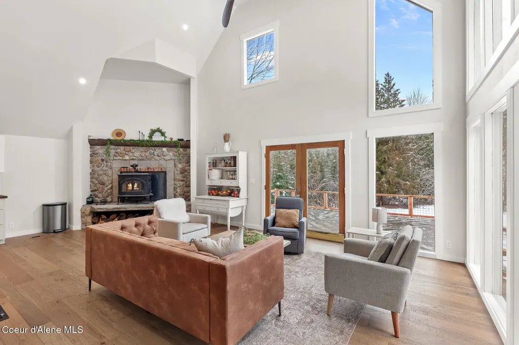 6045 Upper Pack River Road Sandpoint ID 83864