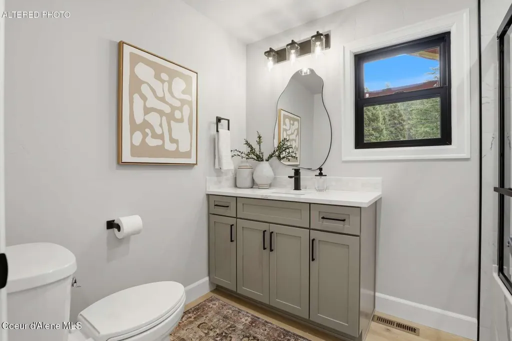 5815 N 17th Street Dalton Gardens ID 83815