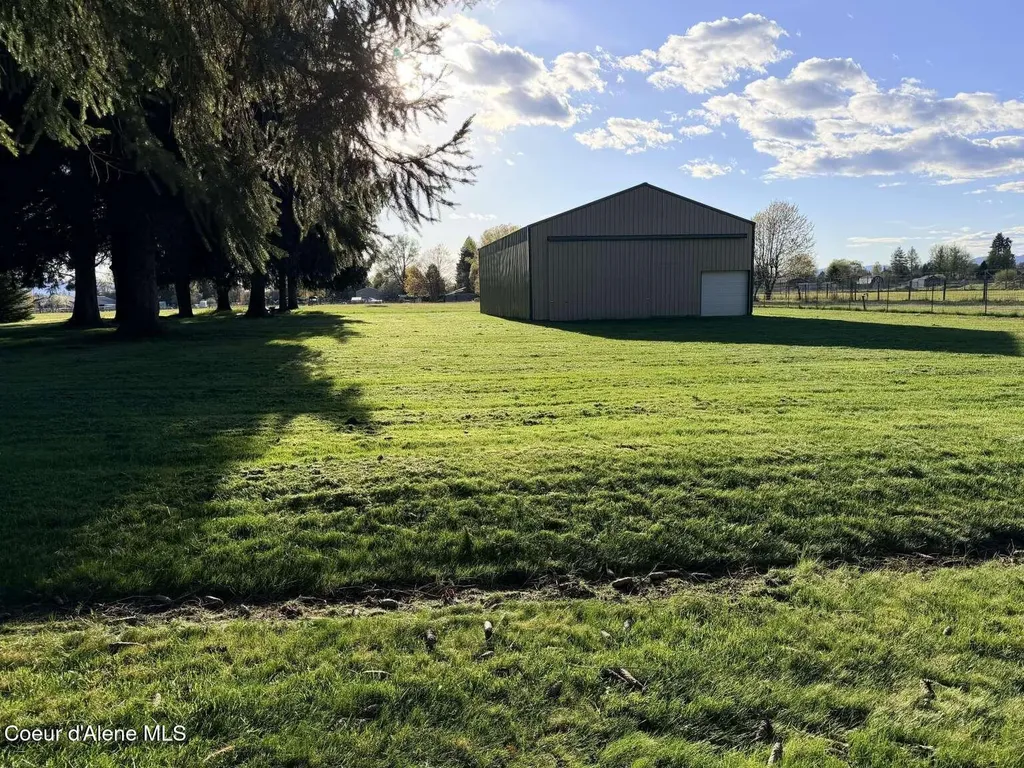 5815 N 17th Street Dalton Gardens ID 83815