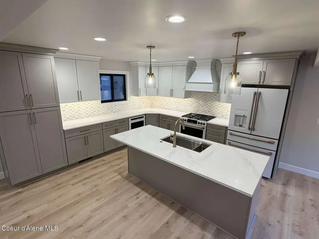 5815 N 17th Street Dalton Gardens ID 83815