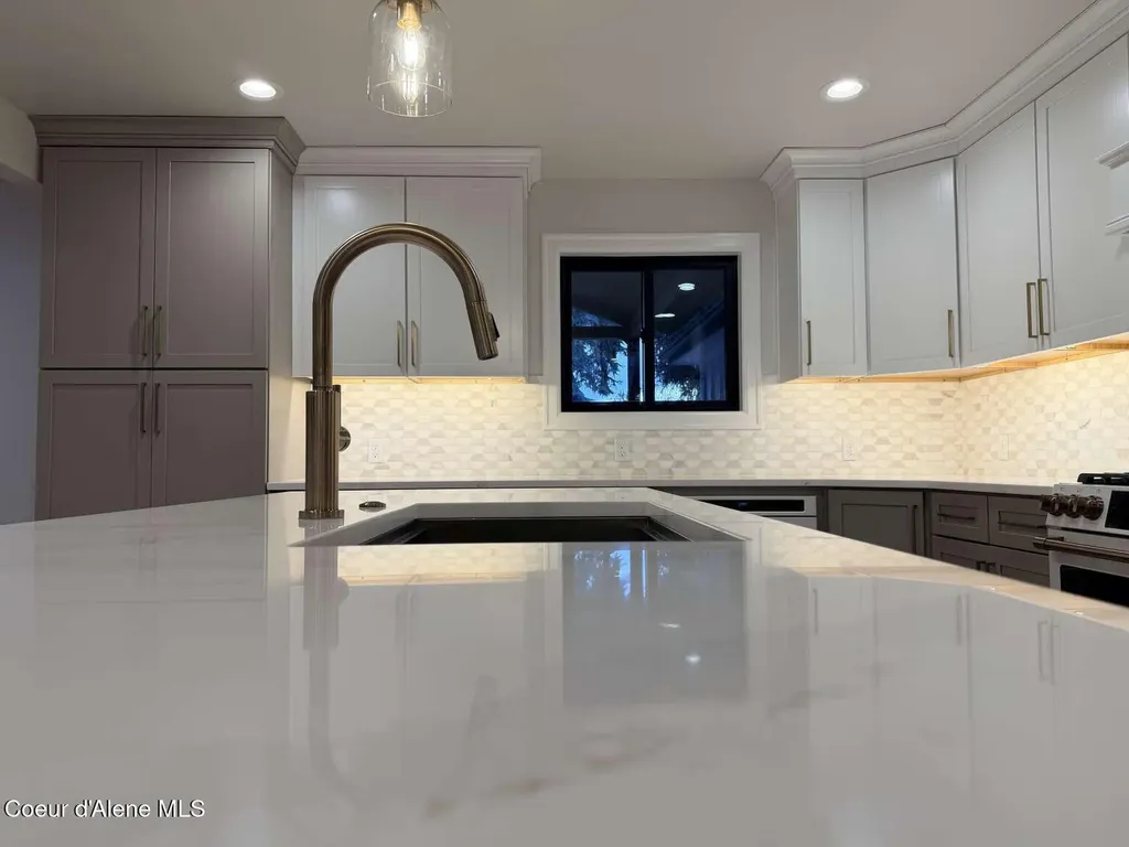 5815 N 17th Street Dalton Gardens ID 83815