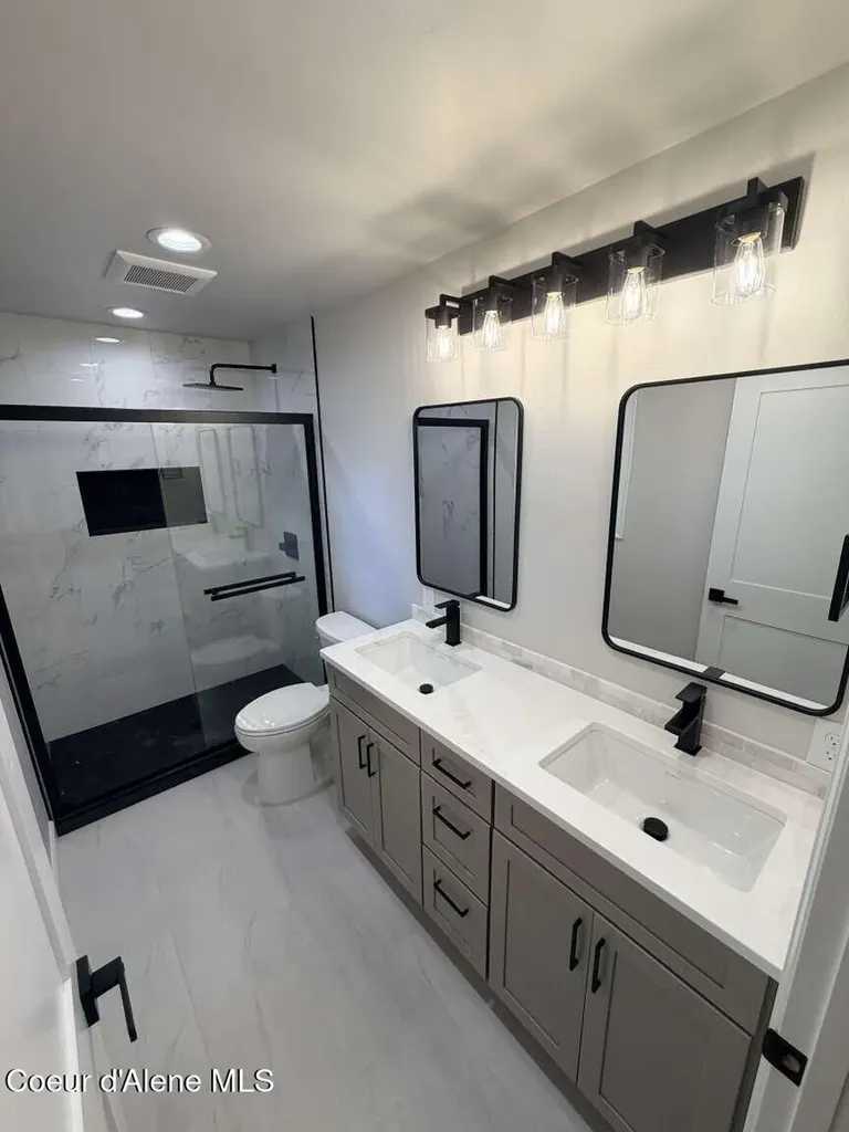 5815 N 17th Street Dalton Gardens ID 83815