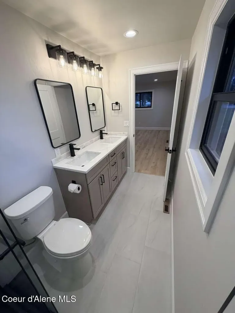 5815 N 17th Street Dalton Gardens ID 83815