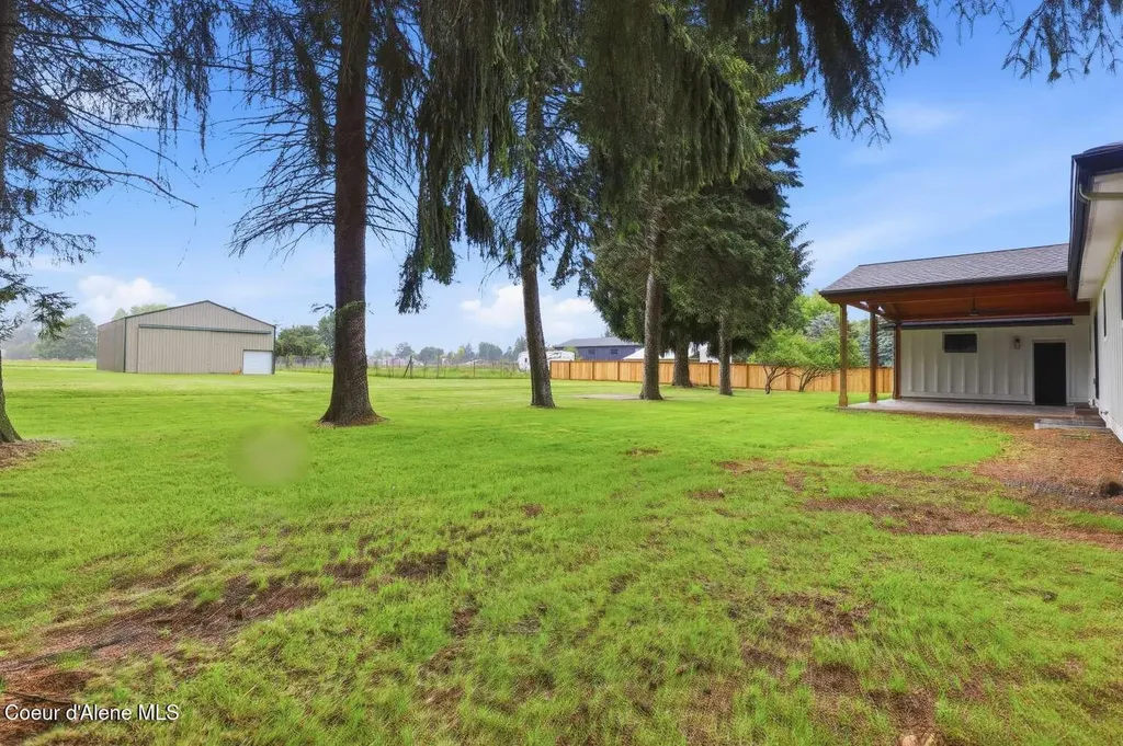 5815 N 17th Street Dalton Gardens ID 83815