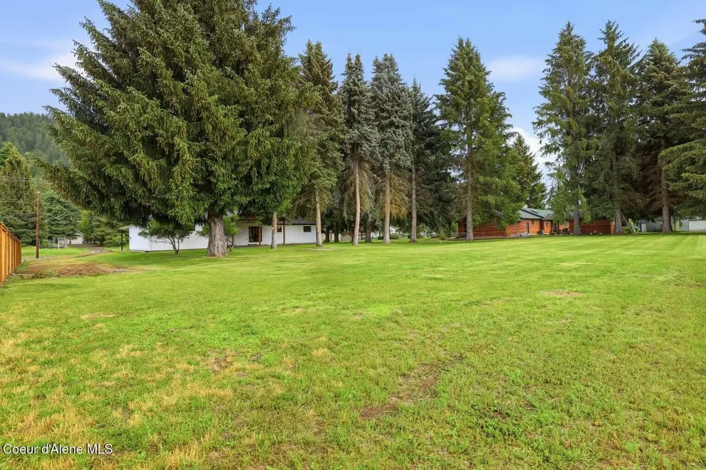 5815 N 17th Street Dalton Gardens ID 83815