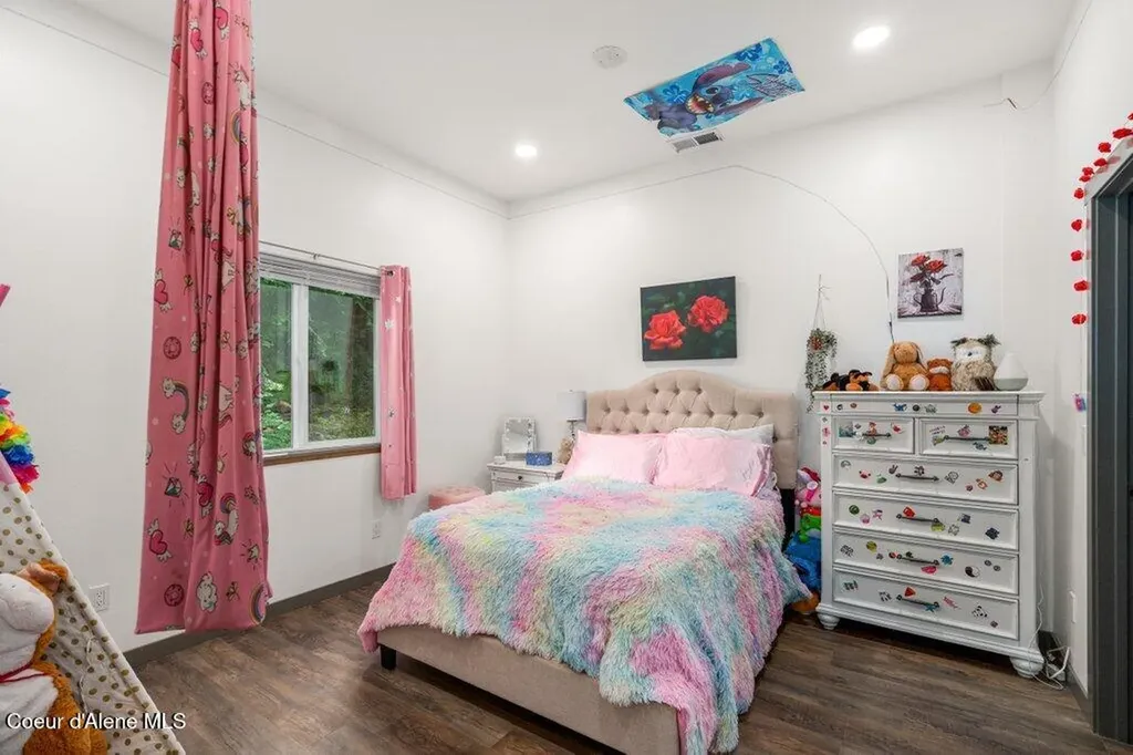 140 Wright Road Kingston ID 83839