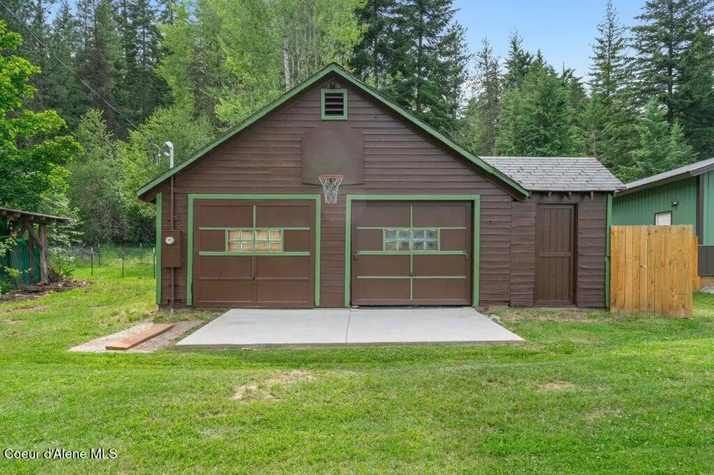 140 Wright Road Kingston ID 83839