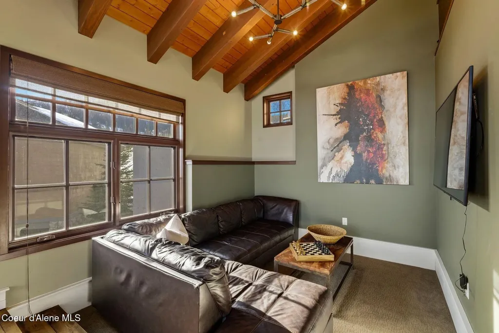 91 Village Lane Sandpoint ID 83864