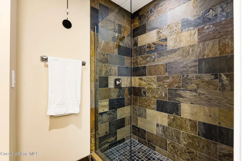 91 Village Lane Sandpoint ID 83864
