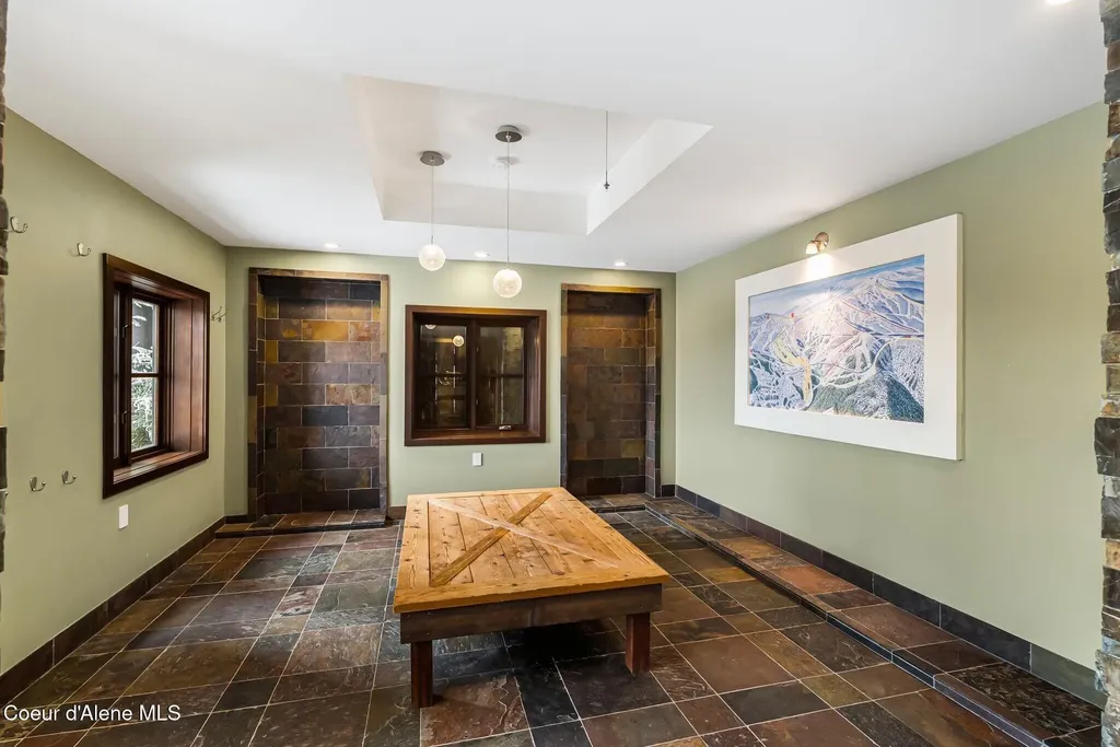 91 Village Lane Sandpoint ID 83864