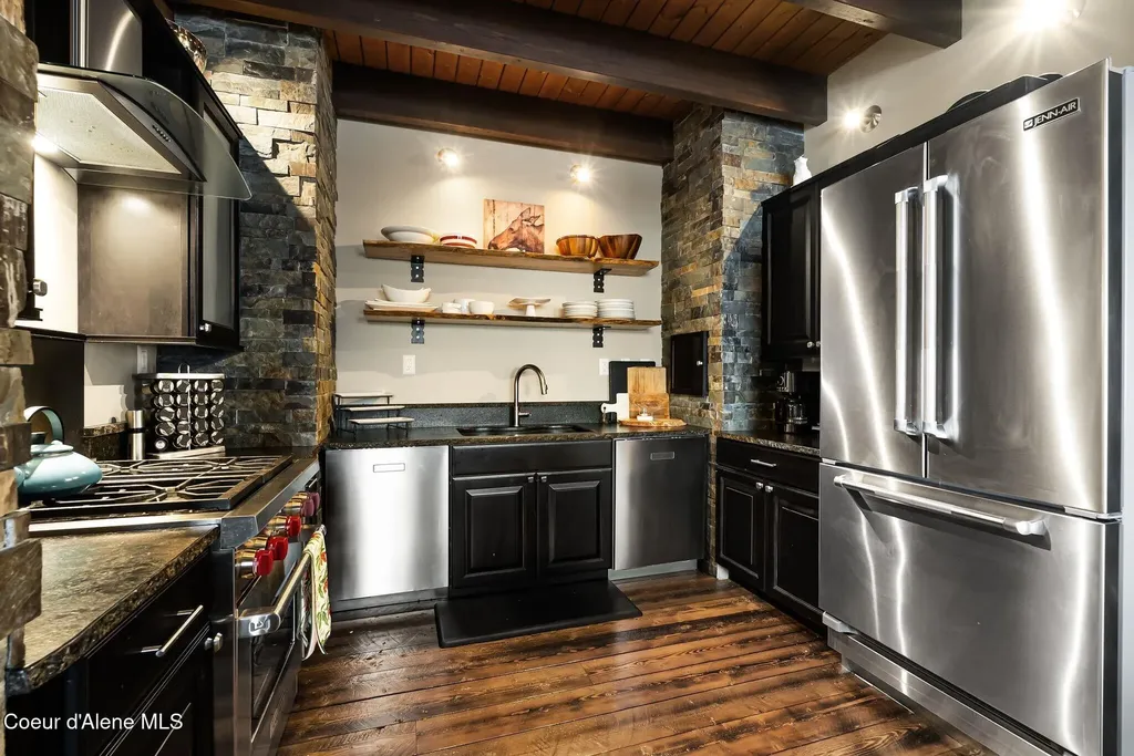 91 Village Lane Sandpoint ID 83864