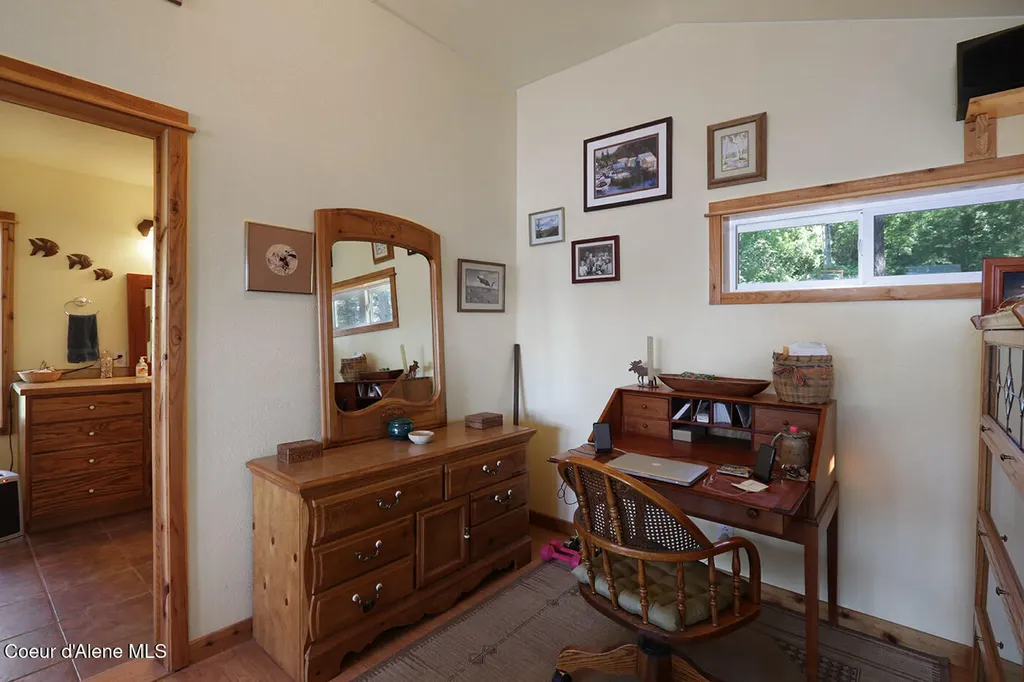 812 Pine Cove Road Bayview ID 83803