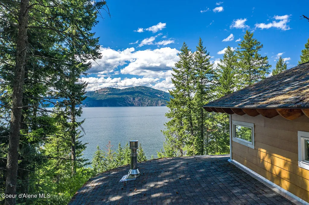 812 Pine Cove Road Bayview ID 83803